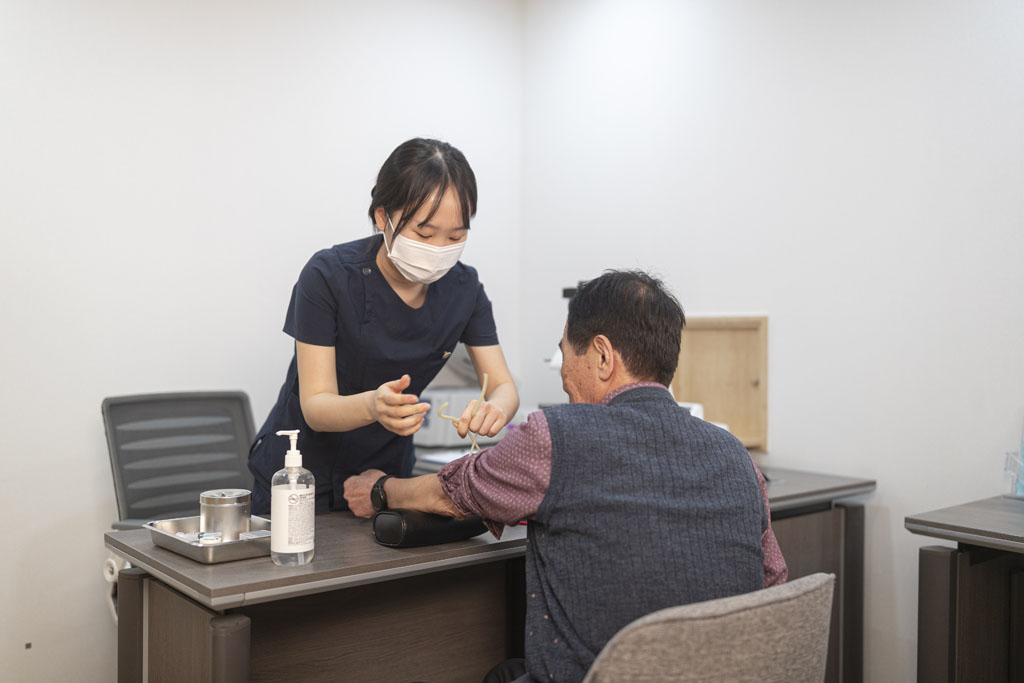 부평연세비뇨기과 전립선 2.검사