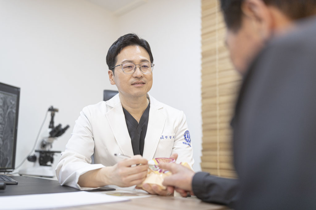 부평연세비뇨기과 전립선 3.의료진상담