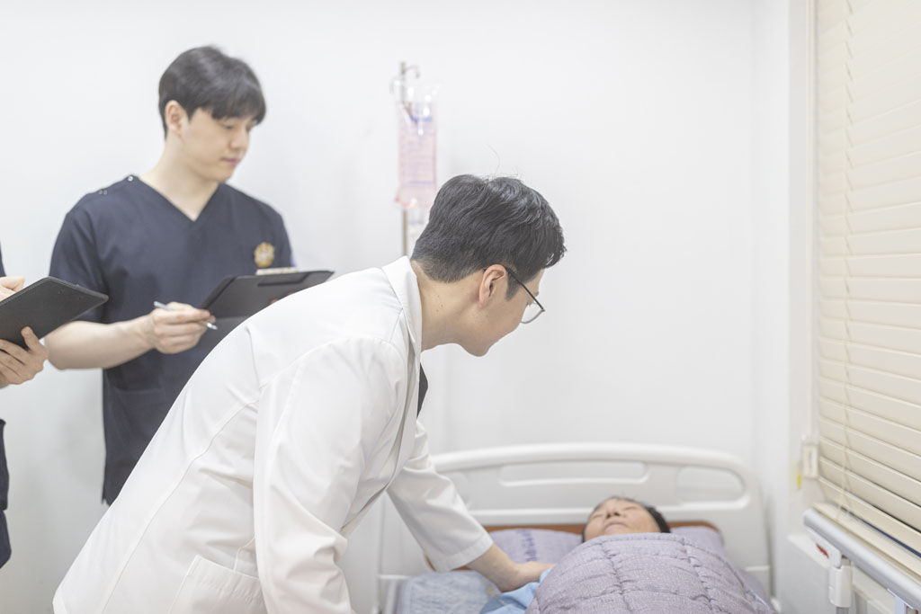 부평연세비뇨기과 전립선 5.회복및케어 — 부평동 부평동 비뇨기과 혈뇨 관련 진료
